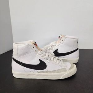 Nike Blazer 77 Mids